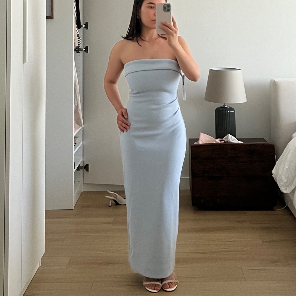 Babaton Figureknit Eyecatcher Midi Dress